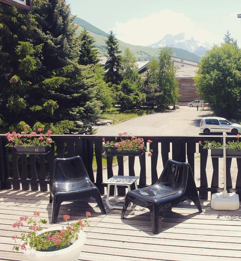 Hotel Valentin Pied Des Pistes Ле дез Альп Экстерьер фото