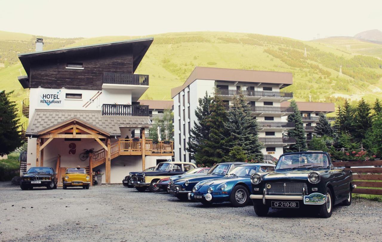 Hotel Valentin Pied Des Pistes Ле дез Альп Экстерьер фото